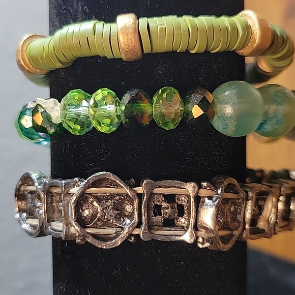 Set of 3 green bracelets - Picture 5 of 8